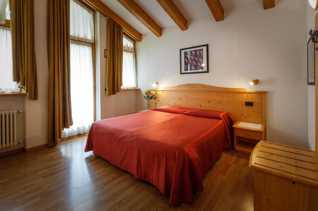 Hotel La Locanda Pinzolo Eksteriør bilde