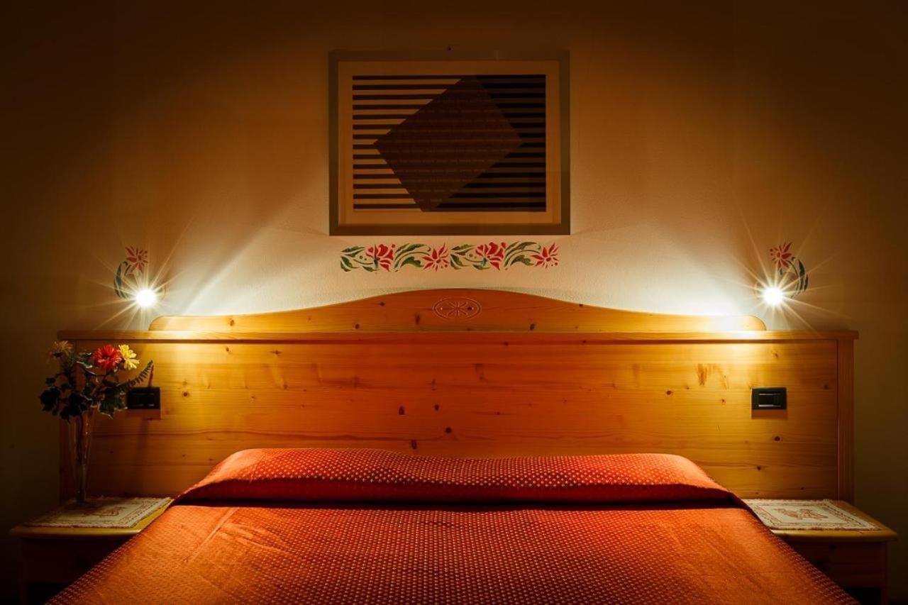 Hotel La Locanda Pinzolo Eksteriør bilde