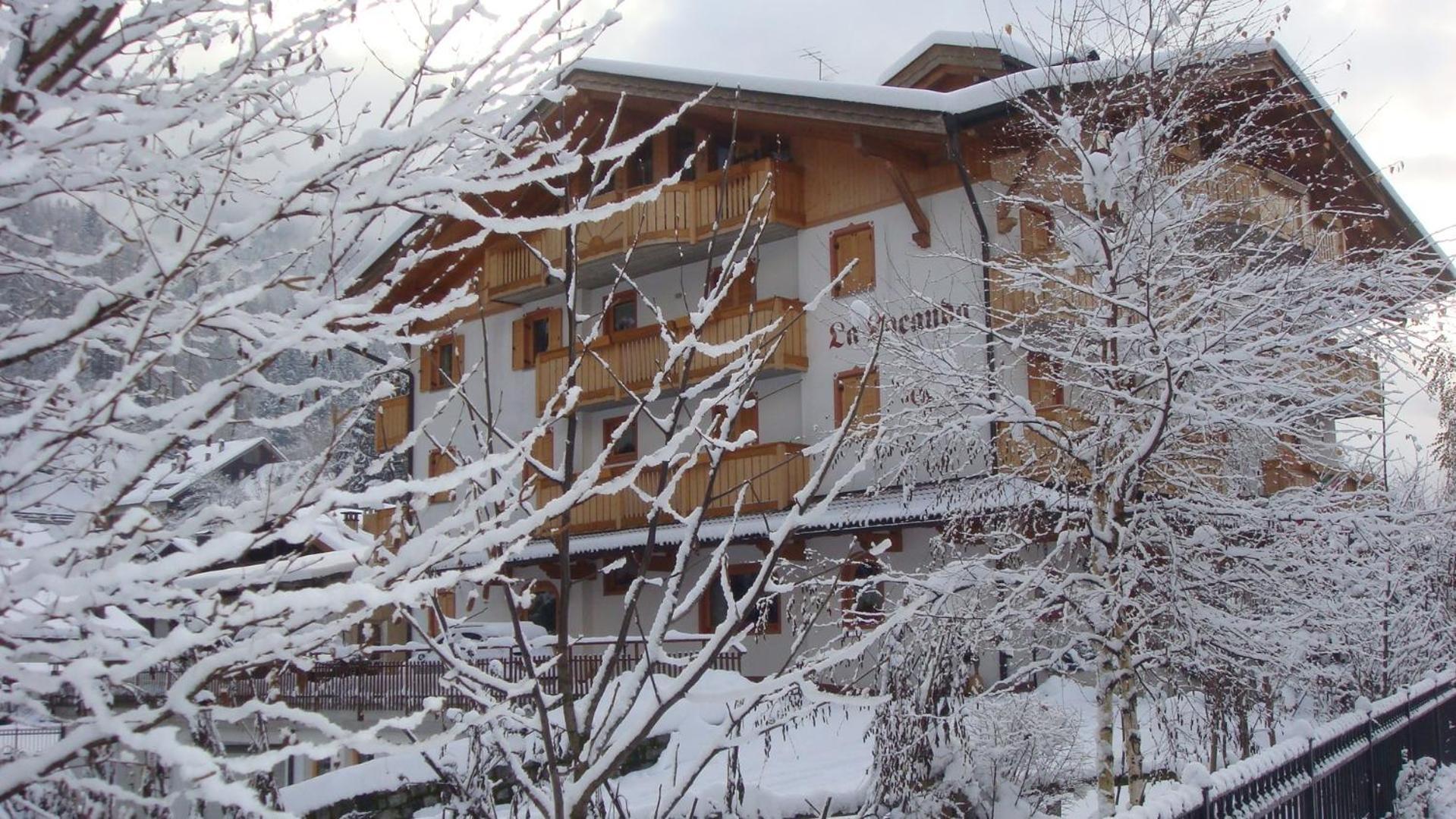 Hotel La Locanda Pinzolo Eksteriør bilde